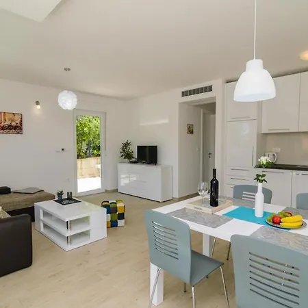 דירה Apts Mali Princ - Modern And Comfortable זאדאר
