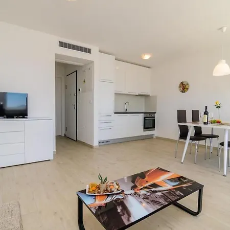 Apartment Apts Mali Princ - Modern And Comfortable Zadar
